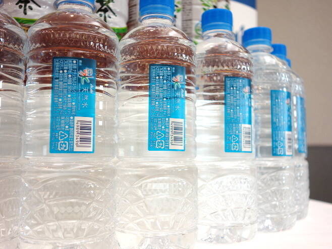 蔵 600ml アサヒ 24本入 ラベルレスボトル おいしい水 天然水 水、炭酸水