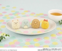 ファミマ限定「食べマス すみっコぐらし」発売、しろくま・とかげ・とんかつ・えびふらいのしっぽの和菓子/バンダイ