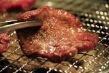 「2021年焼肉商戦は異常事態、牛肉・内臓の供給不足に苦慮、味付け肉の再強化で利益確保も」の画像1