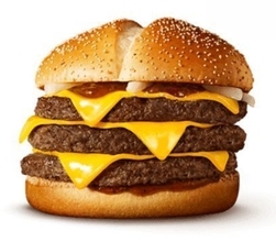 サムライマック「トリプル肉厚ビーフ」夜マック限定発売、パティ3枚“ビーフを味わいつくせる”ハンバーガー/マクドナルド