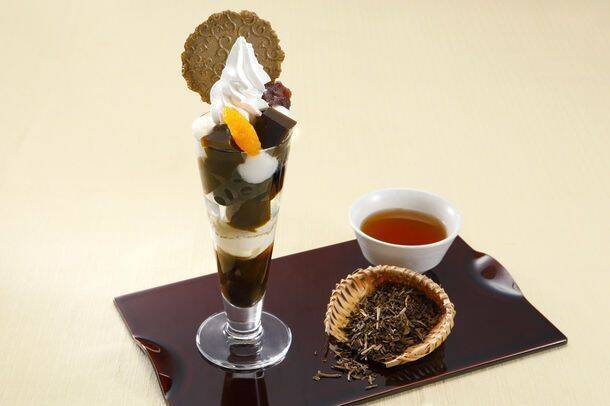 「チロルチョコ〈伊藤久右衛門ほうじ茶パフェ〉」セブンイレブンで発売、老舗茶屋の限定スイーツを再現