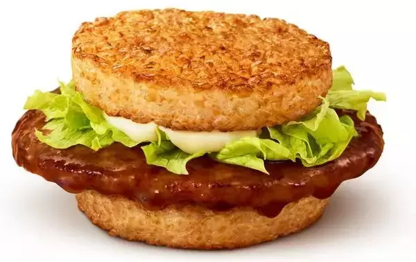 「夜マック「ごはんバーガー」ごはんチキンにんにく黒胡椒・ごはん海老旨辛仕立て発売、ごはんてりやき再登場も/マクドナルド」の画像