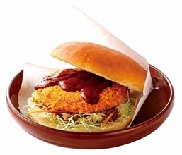 コメダ珈琲店「グラクロ」発売、2021-2022冬はチーズ5種類使用で“さらに濃厚”、グラタンクロケットのハンバーガー