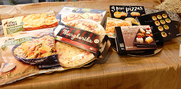 ピカール“みんなが幸せ。フレンチ・クリスマス”提案、ディナーセットやノエルのセットを発売