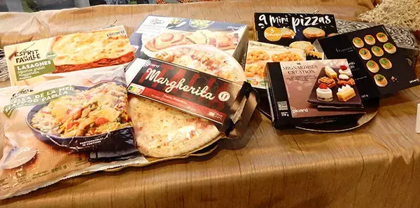 ピカール“みんなが幸せ。フレンチ・クリスマス”提案、ディナーセットやノエルのセットを発売