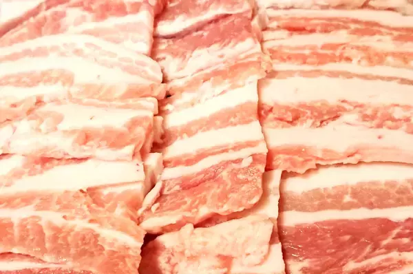 【豚肉の年末需要2021】制限解除で消費分散も、輸入品の通関遅れで国産バラは堅調