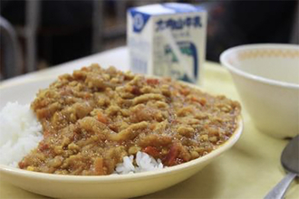 大豆ミートで食育授業「食べて学ぶSDGs」開催/八千代エンジニヤリングとあづまフーズ