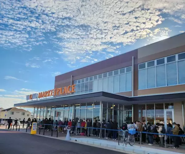 「ヤオコー岩槻本丸店」オープン、ヤングファミリーの支持を狙い 専門性強化【新店レポート】