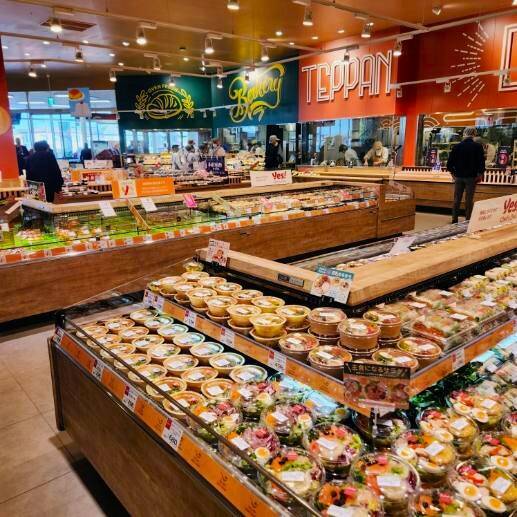 「ヤオコー岩槻本丸店」オープン、ヤングファミリーの支持を狙い 専門性強化【新店レポート】