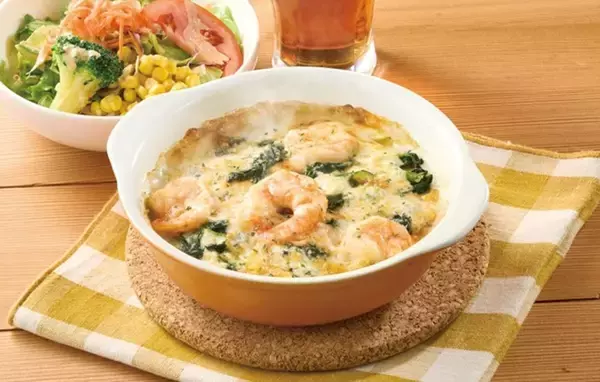 「ジョナサン『冬の推しグルメフェア』開催/たらば蟹や若姫牛ヒレの贅沢メニュー、6層の具材を重ねたスプーンで食べるハンバーグなど」の画像