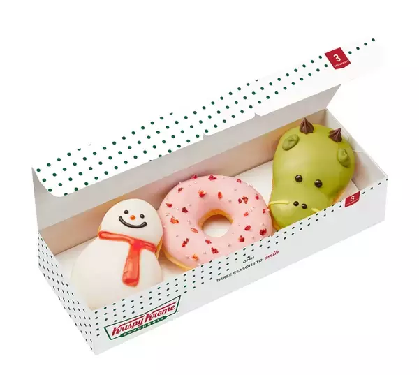 「クリスピークリームドーナツ 2023-2024年末年始限定ドーナツ“干支ダズン”発売、「ドラゴン カスタード」「ハッピー ストロベリー リング」登場、福袋予約は11月20日から」の画像