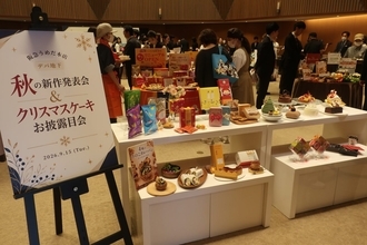 【阪急うめだデパ地下】秋の新作発表会&クリスマスケーキ先行お披露目、人気洋菓子店２店が刷新