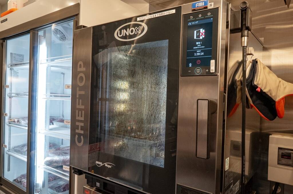 500店から170店へ…「いきなり！ステーキ」の反転攻勢、次世代店舗1号店をオープン