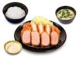 「「国産ロースかつ」と「極厚レア」が一度に楽しめる定食が登場　「松のや」で期間限定販売」の画像1