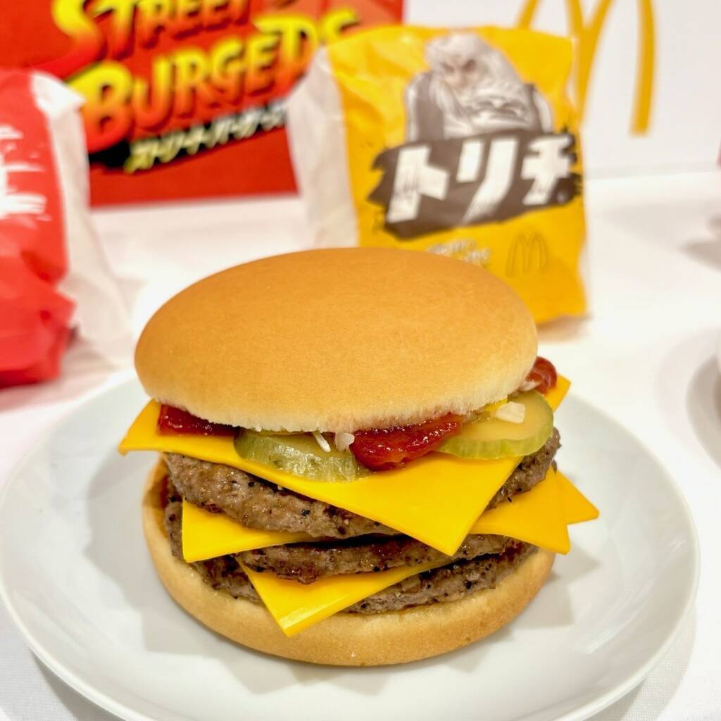 マクドナルド×ストリートファイター、リュウ･春麗･ケンをイメージした味わいの「ストリートバーガーズ」10月22日より期間限定販売