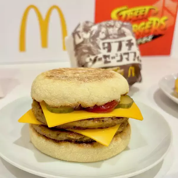 「マクドナルド×ストリートファイター、リュウ･春麗･ケンをイメージした味わいの「ストリートバーガーズ」10月22日より期間限定販売」の画像