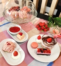 【イケア】一番人気のストロベリーフェア開催/スウェーデンの伝統菓子「セムラ」は1週間限定で登場