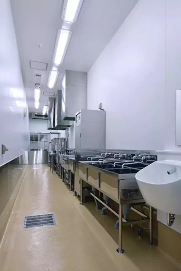 「シダックス、1日3800食提供の岡山県玉野市立学校給食センターを運営開始」の画像