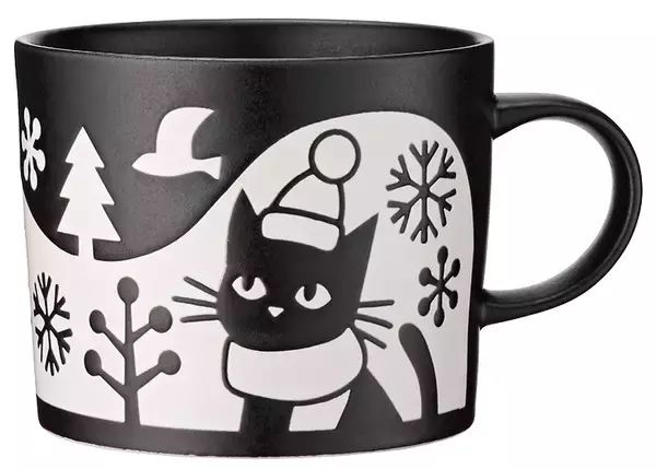 「【カフェ･ベローチェの福袋】販売スタート 黒ねこの「美濃焼マグカップ」「コーデュロイバッグ」やフードメニュー引換券をセットに」の画像