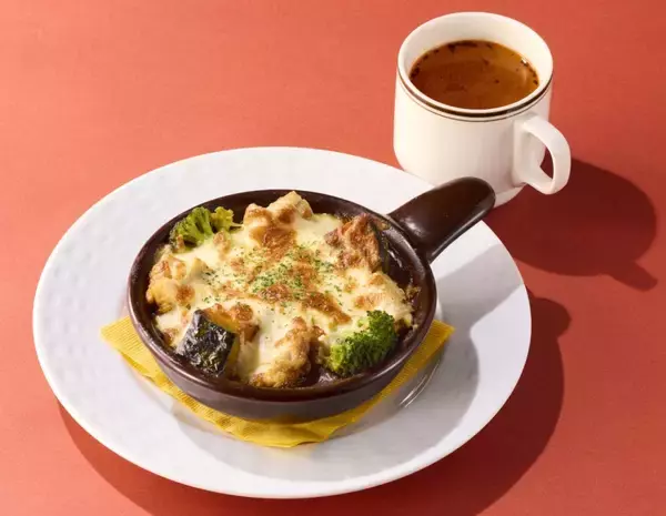 「【ココス】唐揚げ×チーズハンバーグ×きのことベーコンのソテーを合わせた鉄板メニューなど『冬のランチメニュー』開始」の画像