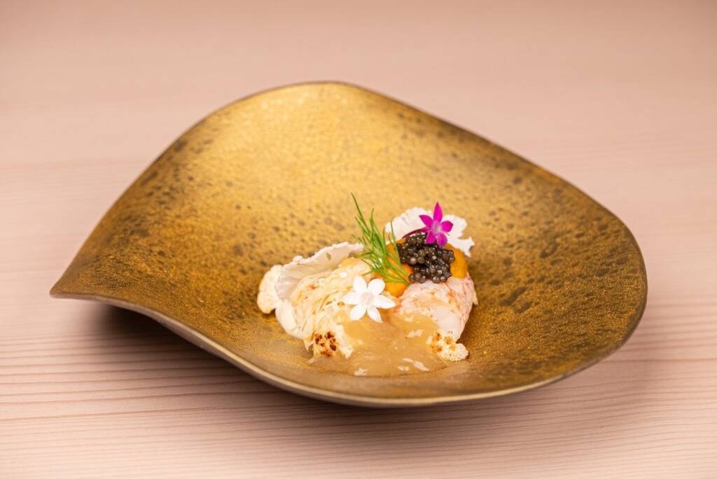 フレンチと和食を融合した少席制レストラン、東京・赤坂に新店、体験型外食の動き広がる