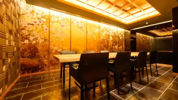 「フレンチと和食を融合した少席制レストラン、東京・赤坂に新店、体験型外食の動き広がる」の画像