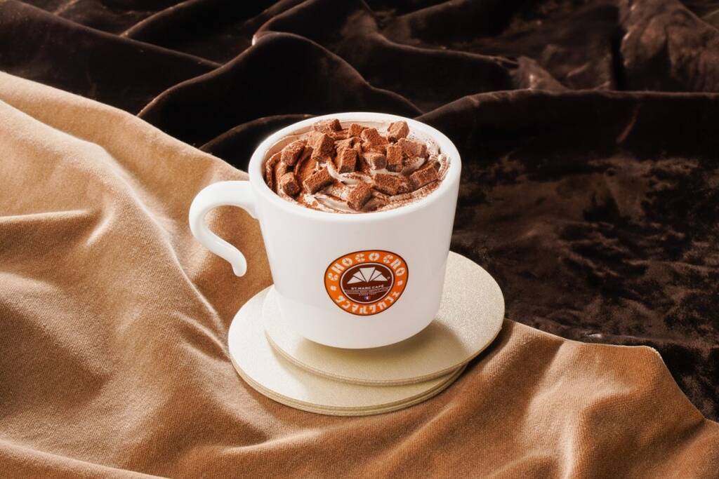 チョコクロVS進化系チョコクロが販売数を競う新企画!第一弾の進化系チョコクロは通常の10倍のバター･2倍のチョコを使用したリッチな味わい【サンマルクカフェ】