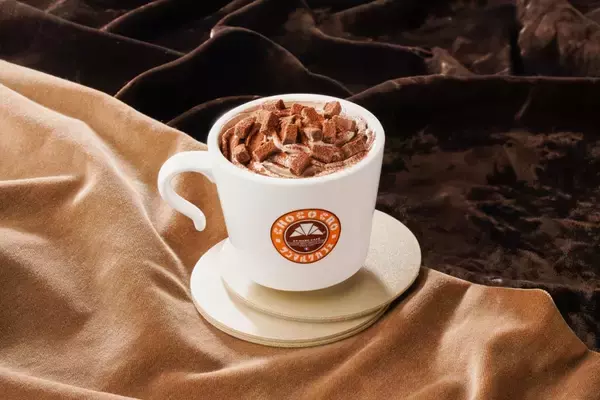 「チョコクロVS進化系チョコクロが販売数を競う新企画!第一弾の進化系チョコクロは通常の10倍のバター･2倍のチョコを使用したリッチな味わい【サンマルクカフェ】」の画像