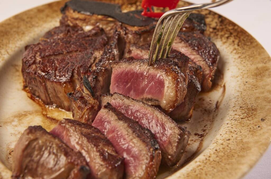 【東海エリア初】「ウルフギャング・ステーキハウス」が名古屋上陸　900℃で焼き上げる最上級の熟成肉を堪能