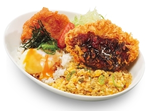 かつや、チャーハン×テリたま混ぜご飯の“欲張り飯”新発売　ロースカツ・から揚げ・赤ウインナーを一皿に