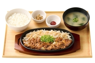 【やよい軒】「牛カルビと牛ホルモン焼の定食」発売、お肉2倍メニューも展開