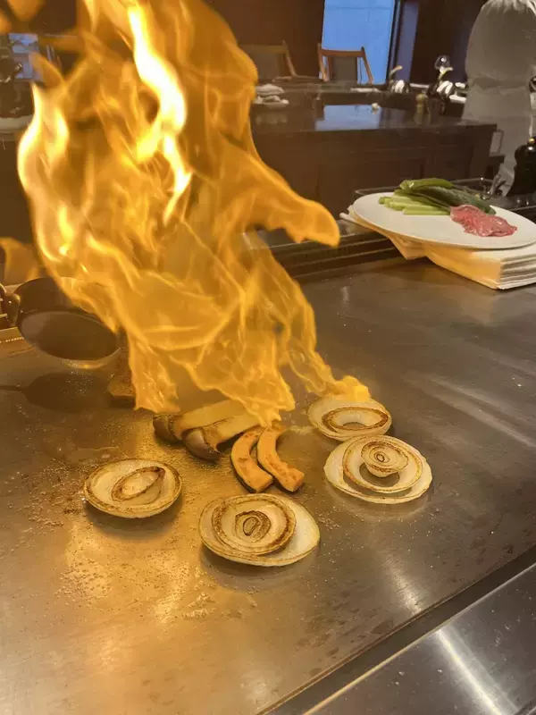 鉄板焼きとフレンチが融合　ステーキハウス「ロイン」開業【ホテル阪神大阪】