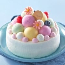 シャトレーゼ「成人の日」ケーキ3種を発売、華やかなムースのデコレーションなど展開