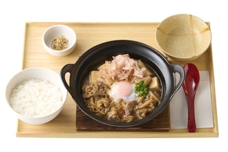 「～だし香る～牛肉豆腐定食」7月7日登場　枕崎製造の鰹節などを使ったこだわりのだし、とろろ付きも展開【やよい軒】