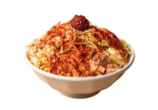 野菜炒め専門店が「究極のまぜそば」を販売　野菜と濃厚ダレでジャンク感あふれる一杯