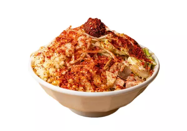 野菜炒め専門店が「究極のまぜそば」を販売　野菜と濃厚ダレでジャンク感あふれる一杯