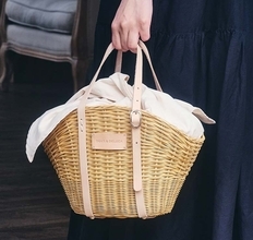 DEAN & DELUCA×BEAMS COUTURE、保冷ポーチ付き『ラタンかごバッグ』発売