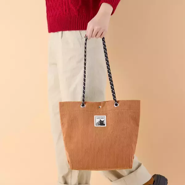 「「カフェ･ベローチェ」の福袋、黒ねこデザインの美濃焼マグカップ&小皿、フードメニュー引換券などセットに」の画像