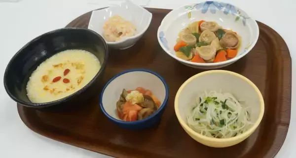 「病院･介護福祉施設の給食の技を競うコンテストが名古屋で開催、味だけでなく彩り、調理工夫、コンセプトを審査」の画像