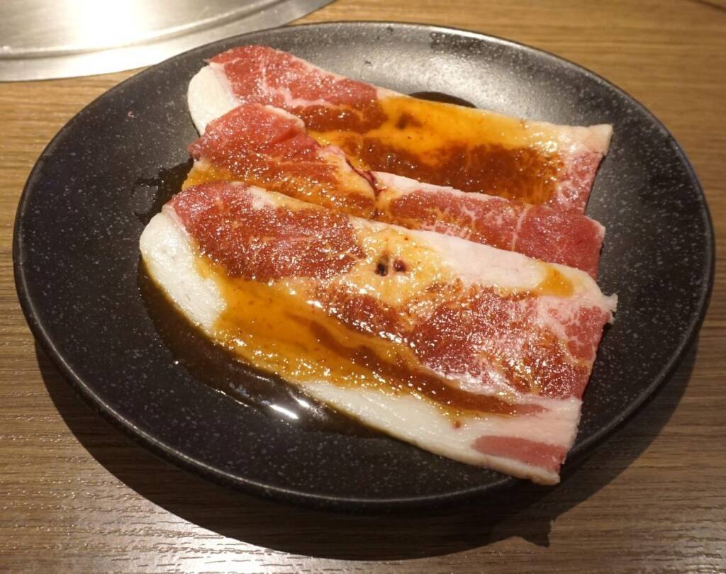 牛角が2026年春夏メニューを刷新　トッピング･タレを16種に拡充、“醤ダレ”カルビ復活、新メニューも登場【4月23日から】