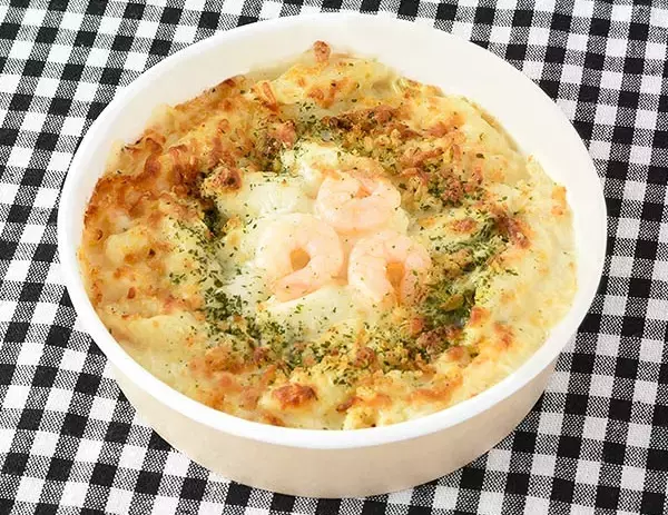 「ファミマ“とろ～り濃厚”な「マッケンチーズグラタン」「クラムチャウダー」など6品発売」の画像