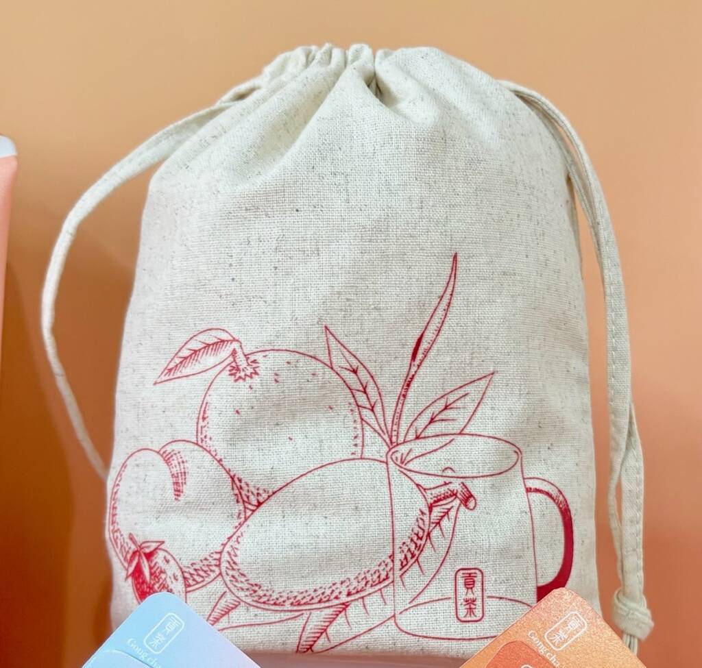 【ゴンチャ】2026年の福袋、約5,850円相当のドリンク・トッピングチケットや限定マグ&ティーセット、初の雑貨系アイテムなどをセットに