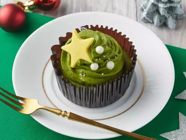 「ミニストップ、チキン割引や「ケーキ」など新商品多数、「スマイル♪ クリスマスパーティー!」第2弾、「極旨フライドチキン」「ジューシーチキン」を12月15日から1本20円引き、そのほか「天空の抹茶ツリーケーキ」や「チキン&チェダーソースポテト」など発売」の画像