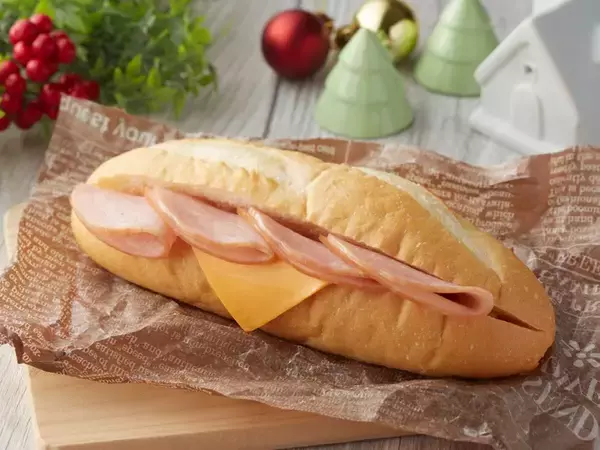 「ミニストップ、チキン割引や「ケーキ」など新商品多数、「スマイル♪ クリスマスパーティー!」第2弾、「極旨フライドチキン」「ジューシーチキン」を12月15日から1本20円引き、そのほか「天空の抹茶ツリーケーキ」や「チキン&チェダーソースポテト」など発売」の画像