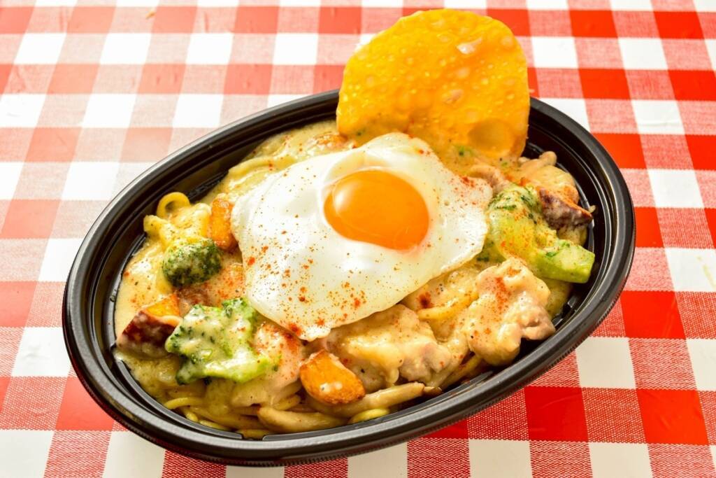 大サイズは1kg超「にんにくとチーズの濃厚ソース シュクメルリ風パスタ」発売【スパゲッティーのパンチョ】