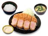 「【松のや】新メニュー「極厚レアヒレかつ定食」発売、低温調理で“劇的しっとり新次元食感”」の画像4