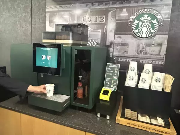 「ネスレ×スターバックス、“会話をデザインするマシン”で空間の質を変える」の画像