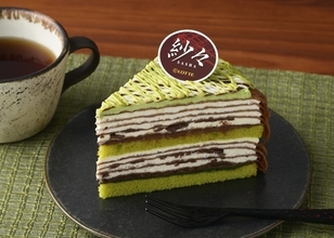 銀座コージーコーナー「紗々ミルクレープ(抹茶ティラミス)」発売、ロッテ「紗々」発売30周年記念コラボ