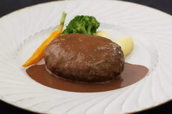 「ロイヤルホスト、「Royal Host Deli」の新商品8種/オムライス、ハンバーグ、チキングリル、カレー、ドレッシング」の画像