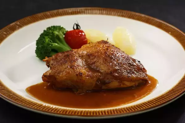 「ロイヤルホスト、「Royal Host Deli」の新商品8種/オムライス、ハンバーグ、チキングリル、カレー、ドレッシング」の画像